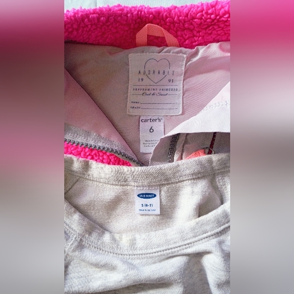 ‼️5 items for $8‼️ Old Navy Pink and Gray Kids Vest - Picture 5 of 5